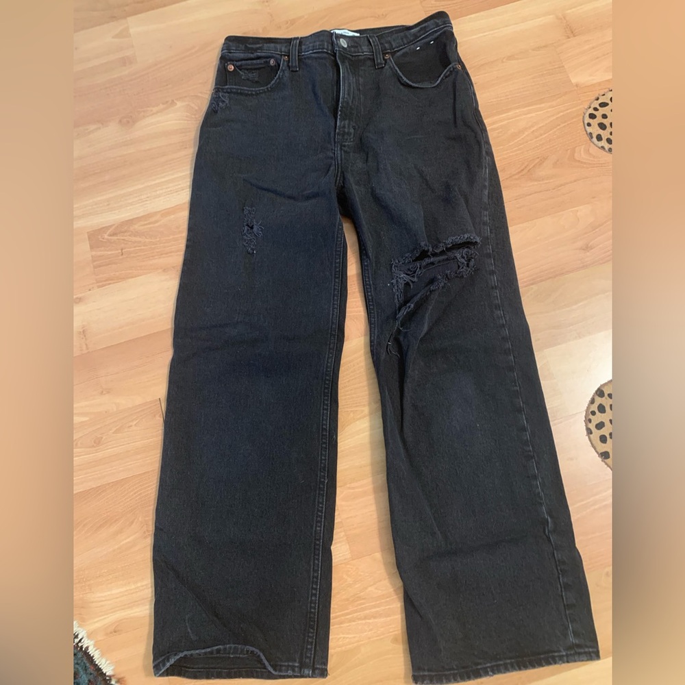 Abercrombie & Fitch Black 90s Relaxed jean high rise size 28 extra short